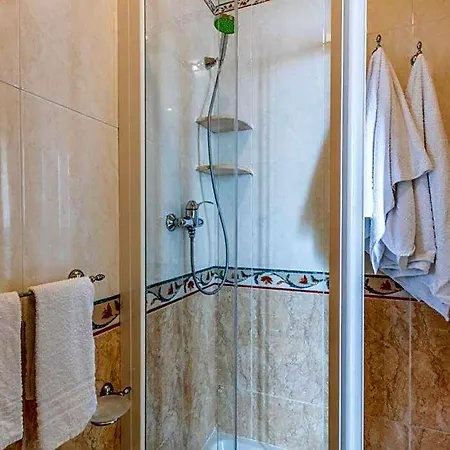 Bed & Breakfast La Riviera 3*