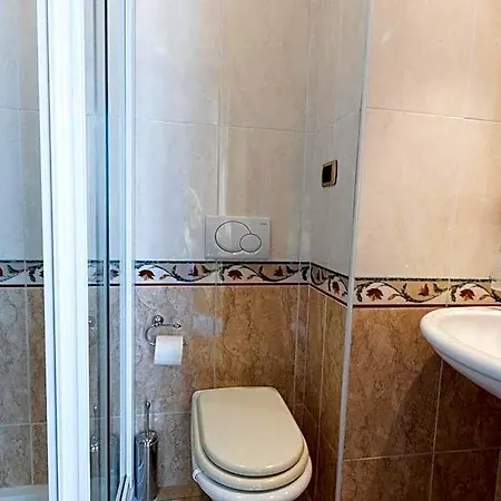 La Riviera 3*