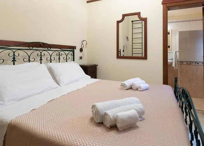 La Riviera Bed & Breakfast 3*